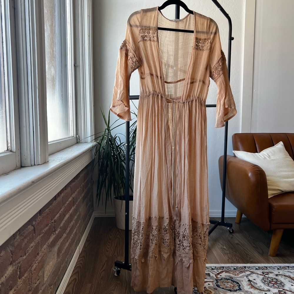 Elegant Sheer Lace Maxi Dress